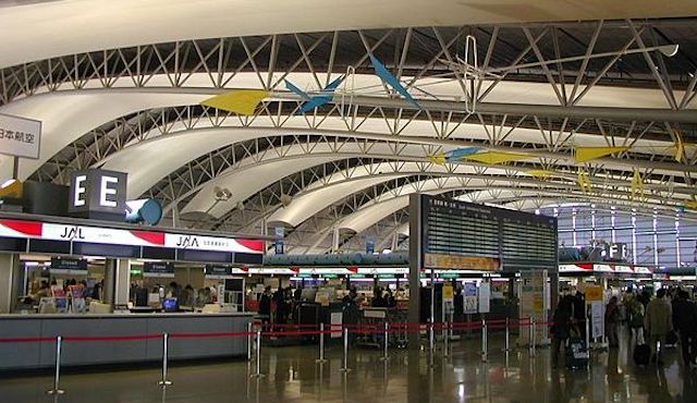 中国からの帰国者、空港でコロナウイルス申告するも『情報』と『実態』の差に唖然…