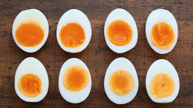 【動画】簡単高速！ゆで卵の剥き方🥚