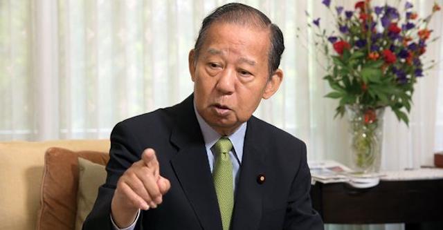 記者「新型コロナ拡大で野党から習主席の国賓来日を見直すべきとの意見があるが？」→ 二階幹事長「病気と関連がありますか？」