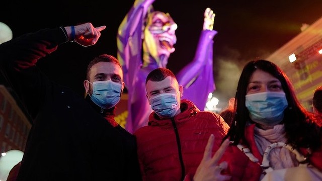 WHOが警告　新型ウイルス、若者は「無敵ではない」