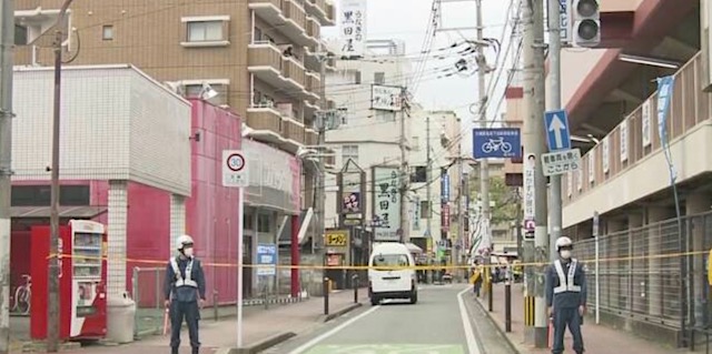 福岡市南区の飲食店で刃物持った男が立てこもり 複数の人質か