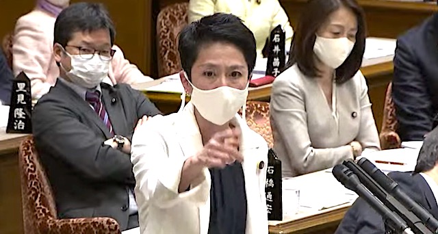 立憲・蓮舫議員「学校(大学)を辞めたら高卒になる！就職はどうなる！」→ ネット『高卒ですが何か…？』『高卒です。大変失礼な人ですね』
